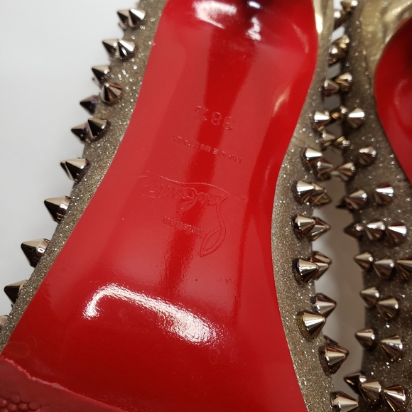 🎉HP🎉4.3.21🎉Silver glitter studded 120 pumps - Picture 8 of 13